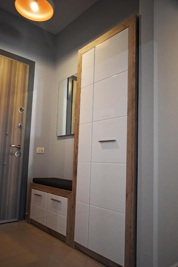 Vibrant Apartment Tirana Extérieur photo